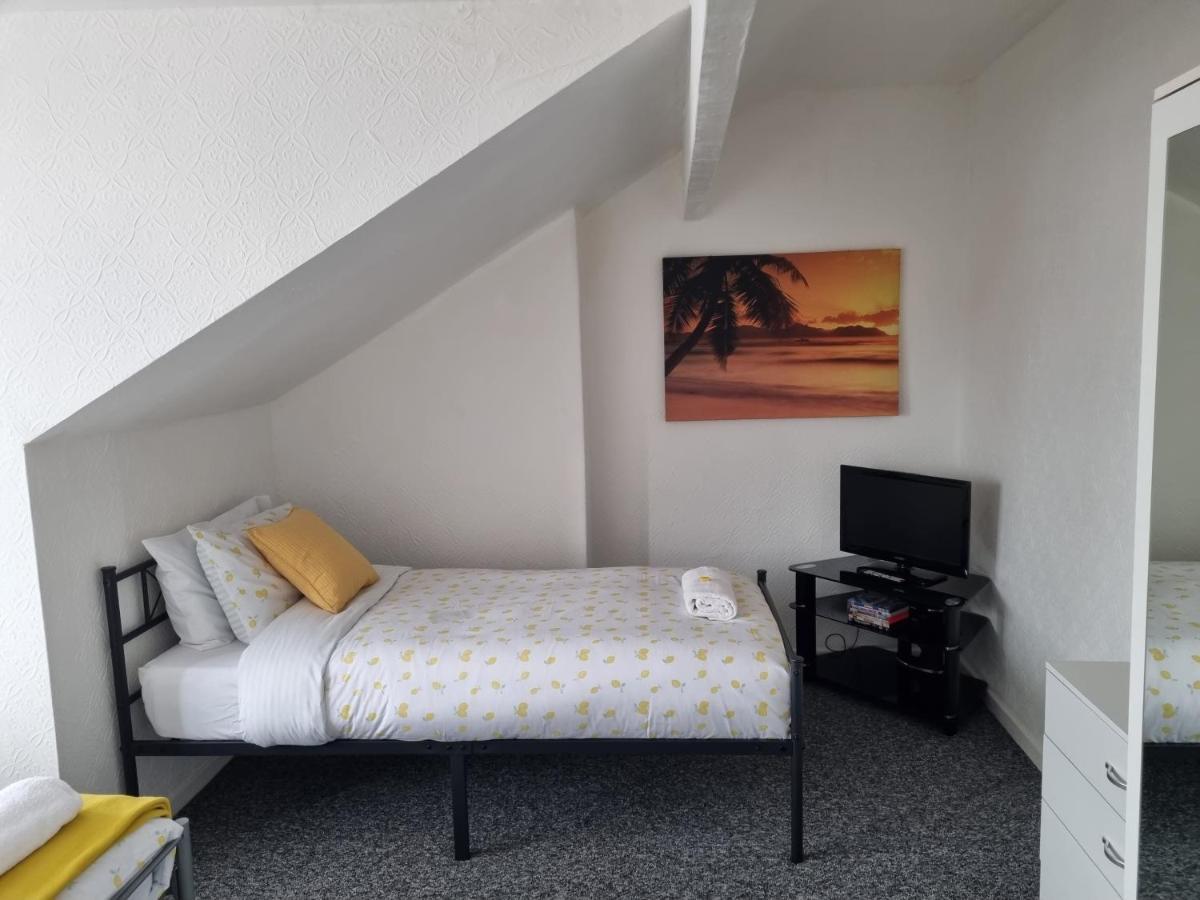 Your Home Away From Home. Leeds  Kültér fotó